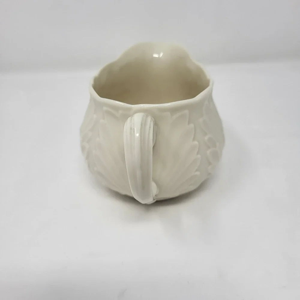 Lenox‎ Cottage Collection creamer ivory embossed acanthus Leaf No Trim